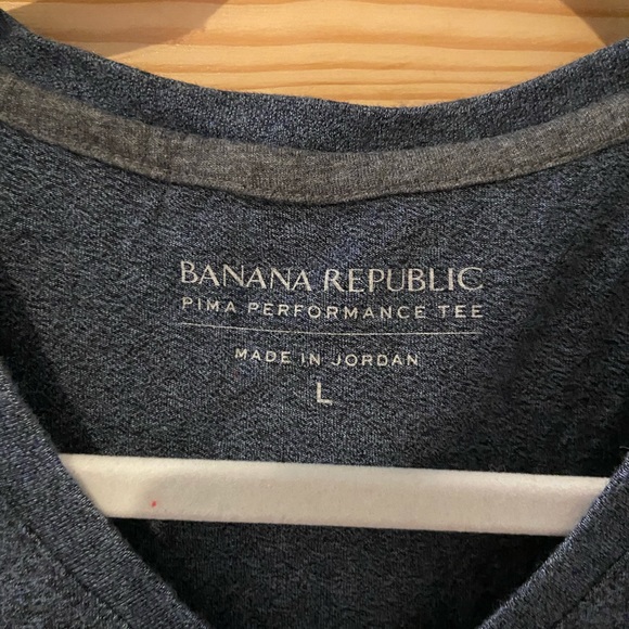 Men's V-neck